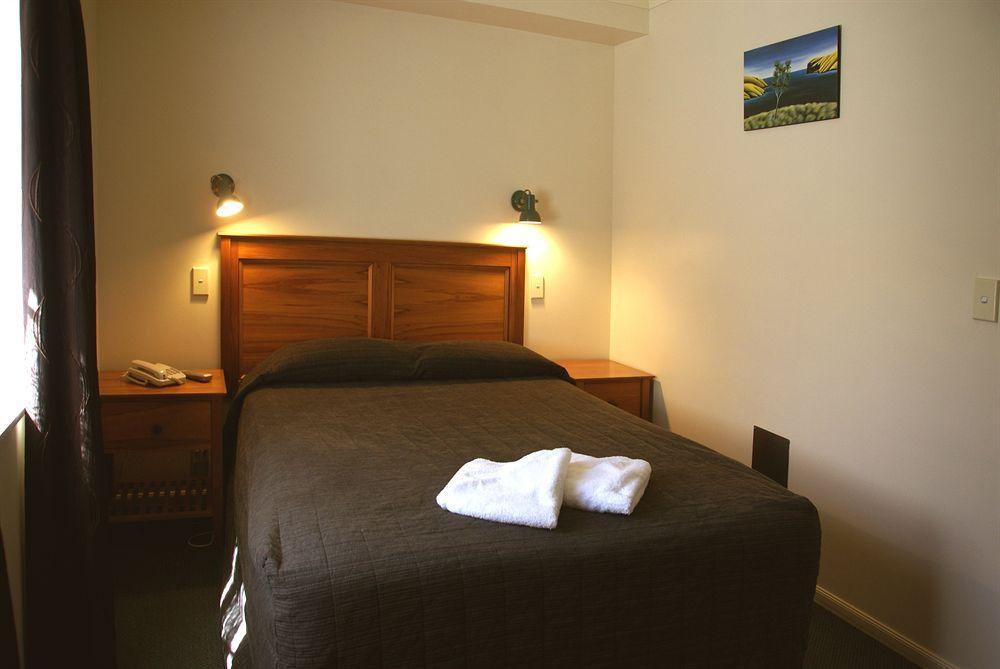 Colonial Lodge Motel Tauposee Exterior foto